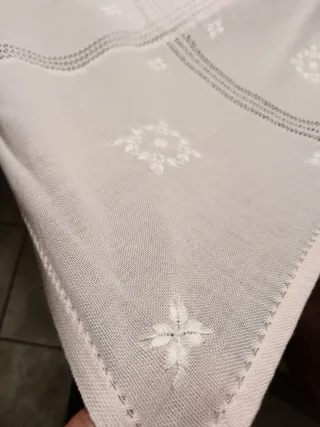 Tovaglia Lino Ricamata a Mano Vintage