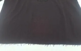 Blusa T L Negra Multicolor. Medidas en descripción