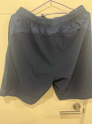 Pantalón corto Under Armour azul oscuro