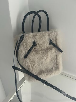 Bolso pelo Parfois blanco/beige
