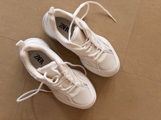 Zapatillas Zara plataforma blancas