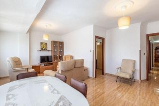 Piso en venta en Pajaritos - Plaza de Toros en Granada