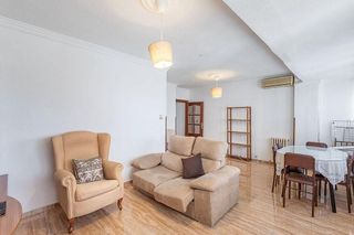 Piso en venta en Pajaritos - Plaza de Toros en Granada