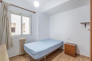 Piso en venta en Pajaritos - Plaza de Toros en Granada