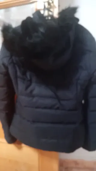 Chaqueta Zara gris acolchada