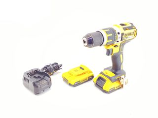 taladro a bateria dewalt dcd795d2