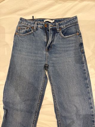Pantalón vaquero Bershka azul