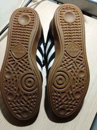 Zapatilla Adidas Busenitz Negras