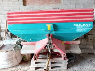 Abonadora Sulky de 3500 Kg