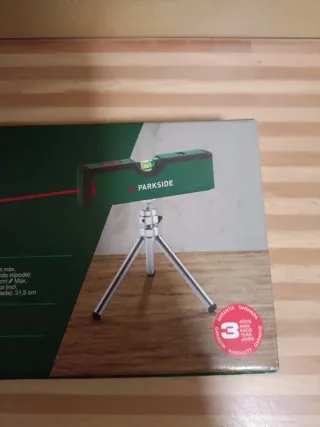 Nivel láser Parkside con trípode