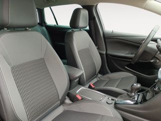 Opel Astra Design & Tech