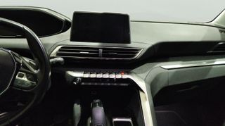 Peugeot 3008 PureTech 130 Allure EAT8 96 kW (130 CV)