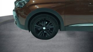 Peugeot 3008 PureTech 130 Allure EAT8 96 kW (130 CV)