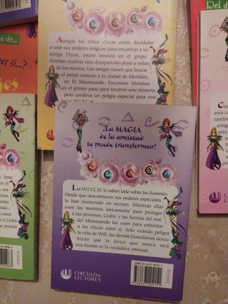 Witch. 100 brujerías para sobrevivir a la escuela