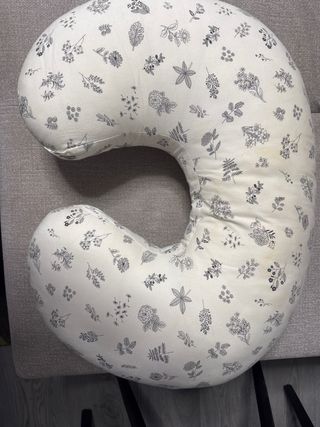 Cojín de lactancia estampado floral+ funda