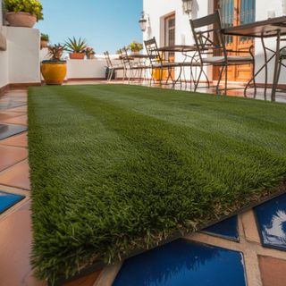 Césped artificial reutilizado