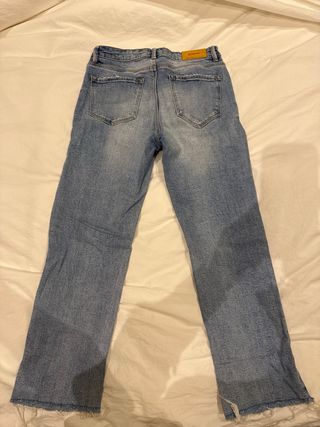 Pantalón vaquero Stradivarius