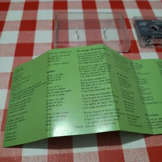 Radio Futura - Veneno en la Piel