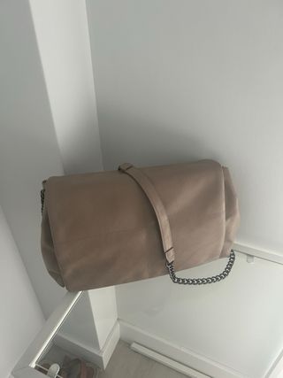 Bolso Parfois Beige Cadena Plateada
