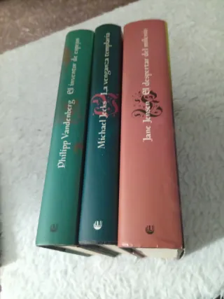 Tres libros novela histórica y de misterio