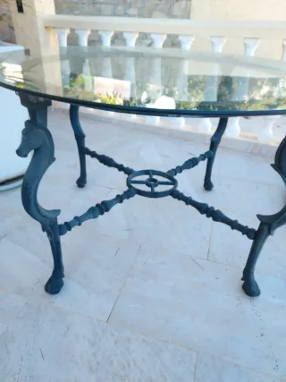 Mesa de jardín cristal y metal