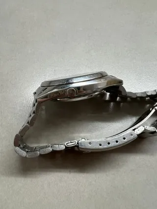 Reloj Seiko 5 Automático Dorado y Plateado