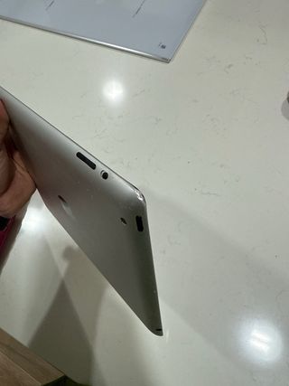 iPad 2 con custodia rosa, ideale per bambini