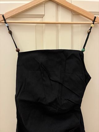 Vestido negro tirantes finos con cuentas Zara
