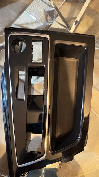 Consola Peugeot 3008 Híbrido