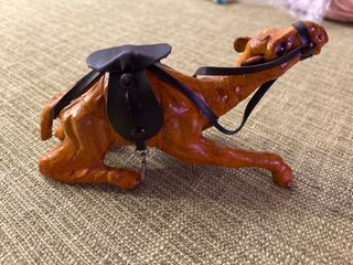 Figura de dromedario, ideal para fiestas navideñas