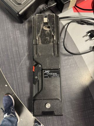 Cámara Profesional JVC GY-HM790