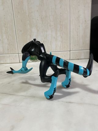 Figura Ben 10 Omniverse XLR8 Cartoon Network 2007