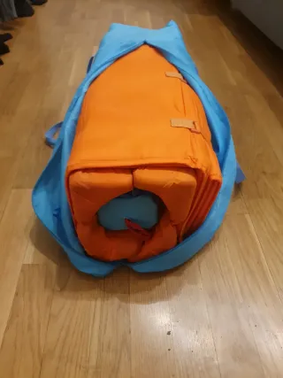 Cuna de viaje plegable naranja y azul