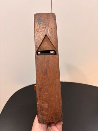 Herramienta madera antigua. Garlopa.Cepillo