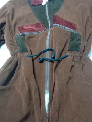 Trenca forrada pelo marrón