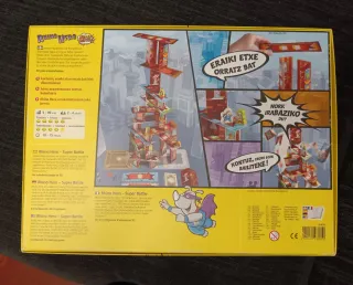 Juego de mesa Rhino Hero Super Battle mahai jolasa