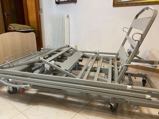 Cama articulada eléctrica hospitalaria
