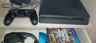 PS4 + 5 Juegos