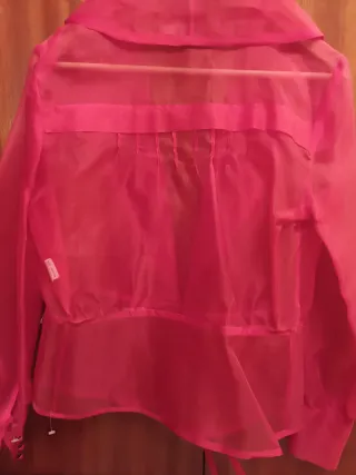 Chaqueta fiesta transparente roja