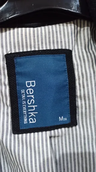 Chaqueta con coderas