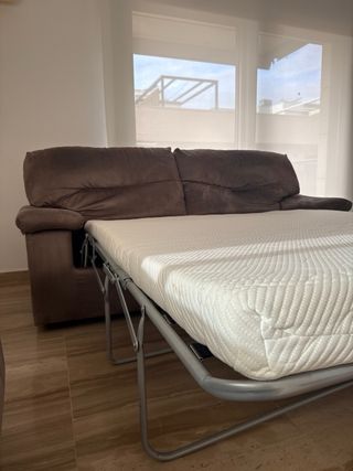 Sofá-cama gris 3 plazas con colchón