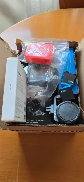 Camara GoPro Hero 8, Carcasa y Accesorios