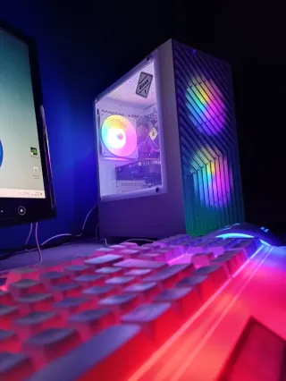 PC Gamer Blanco i7 32Gb SSD Nvidia