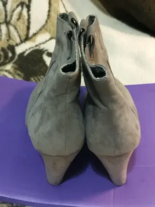 Botines grises de cuña color Topo Invierno