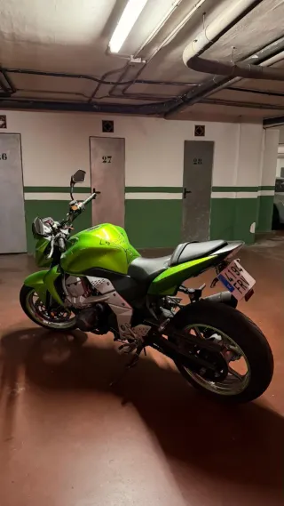 Kawasaki Z750