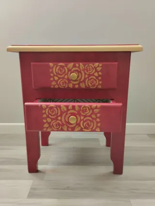 Mesita de noche restaurada madera pino