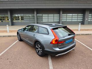 VOLVO V90 Cross Country 2.0 D4 AWD Pro Auto