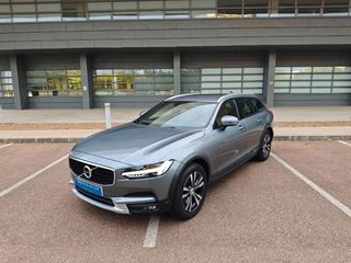 VOLVO V90 Cross Country 2.0 D4 AWD Pro Auto