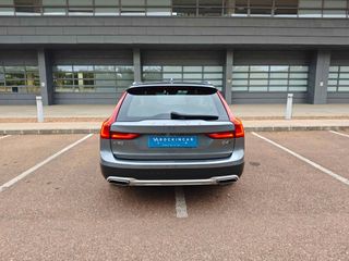 VOLVO V90 Cross Country 2.0 D4 AWD Pro Auto