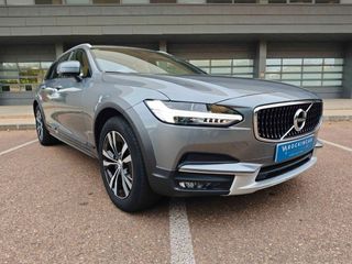 VOLVO V90 Cross Country 2.0 D4 AWD Pro Auto
